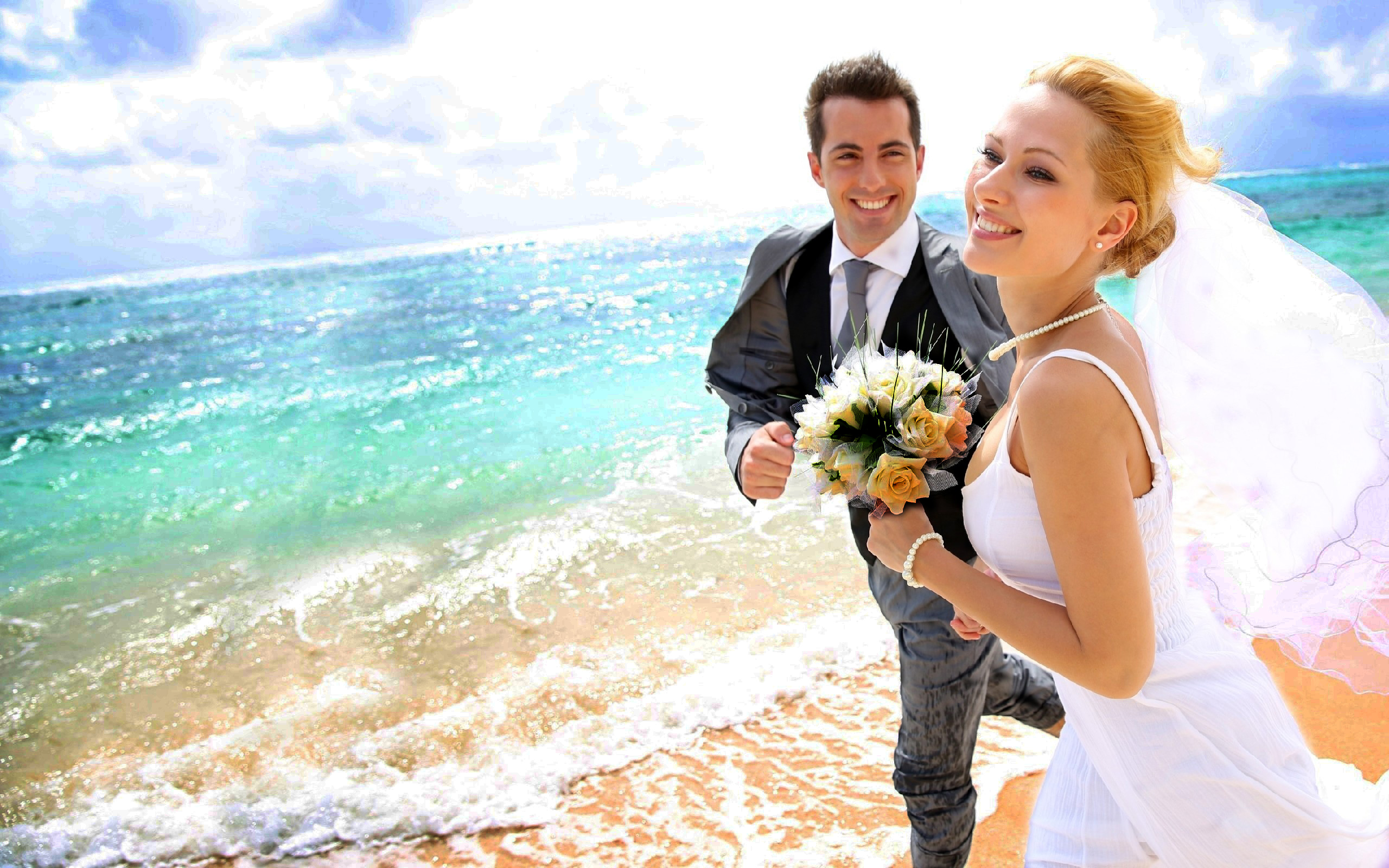 http://wallpapers13.com/wp-content/uploads/2015/11/Man-Woman-Wedding-Photos-sea-beach-love-couple-HD-Wallpaper-2560x1600.jpg
