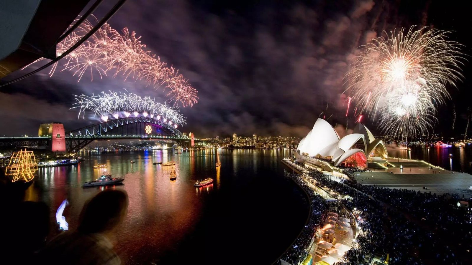 New Year's Evein Sydney Australia Opera House Celebration Fireworks