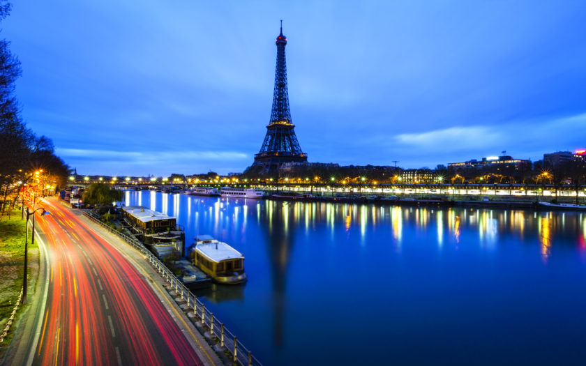 Paris - một trong những thành phố đẹp nhất trên thế giới. Chất lượng hình ảnh 4K Ultra HD đưa bạn đến khắp nơi ở Paris. Khung cảnh hoàng hôn tuyệt đẹp của Eiffel Tower và sông Seine sẽ khiến bạn cảm thấy thực sự sống động. Hãy tải ngay và đưa mình vào trải nghiệm tuyệt vời nhất chỉ với hình nền 4K miễn phí này.
